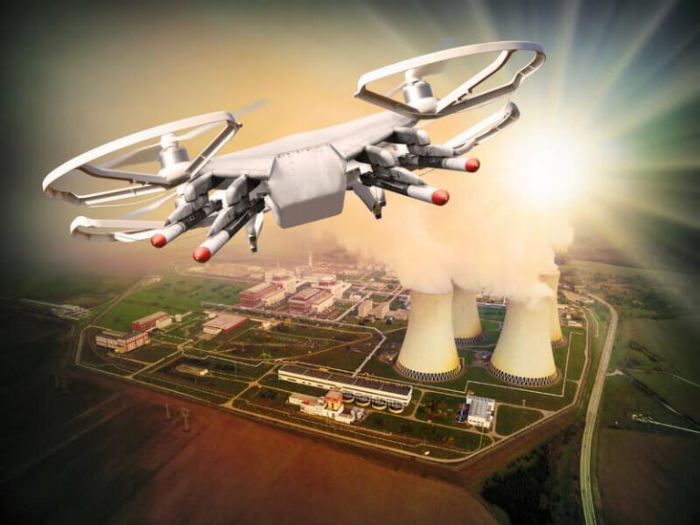 Lee más sobre el artículo El Uso de los DRONES en la línea de transmisión de energía eléctrica.